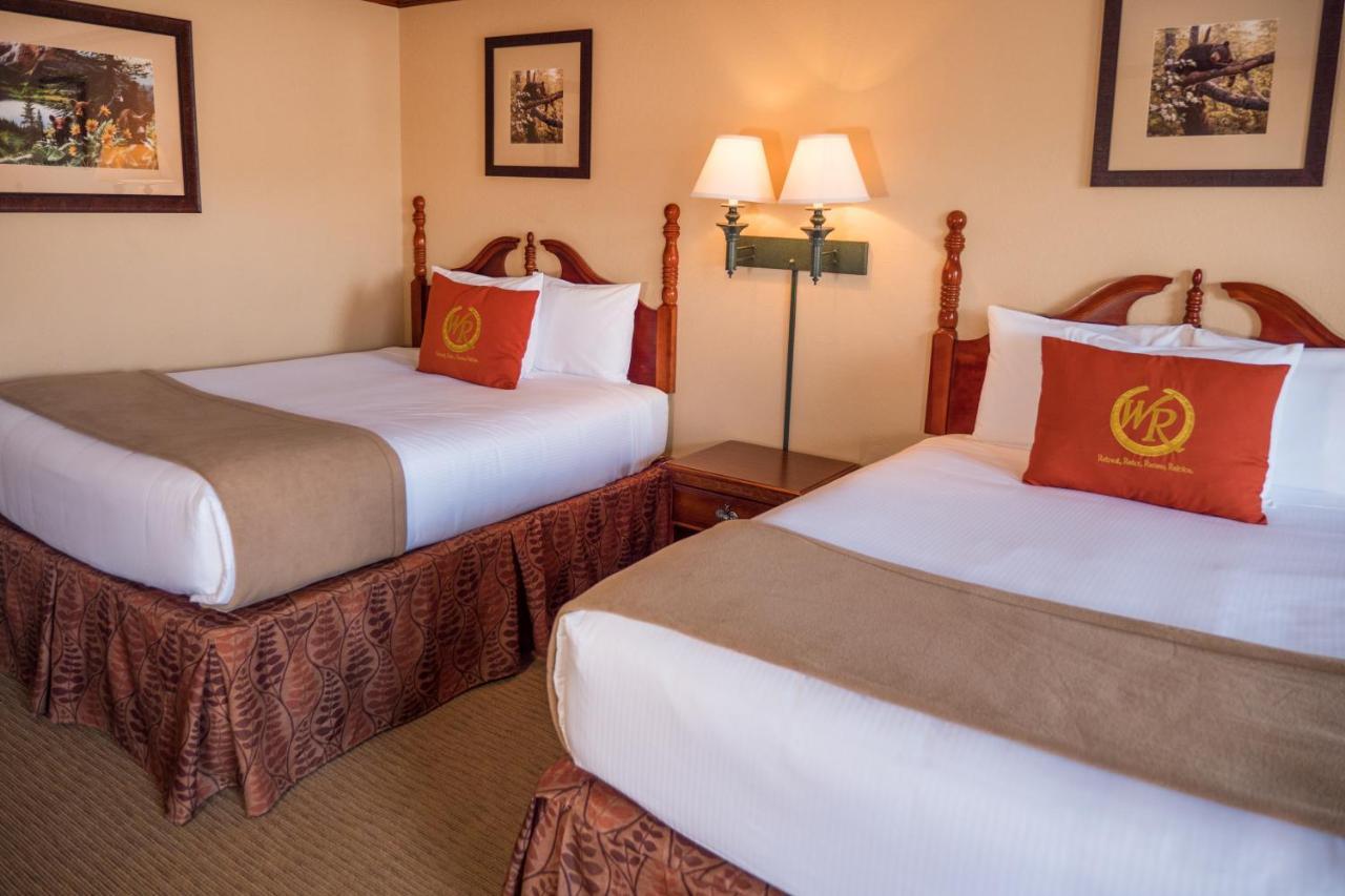 Double Queen Parkway View Room
